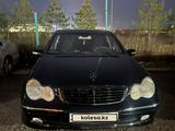 Mercedes-Benz C 200 2001 годаүшін3 300 000 тг. в Каскелен – фото 5