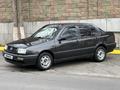 Volkswagen Vento 1993 года за 1 550 000 тг. в Шымкент – фото 4