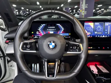 BMW 520 2024 года за 32 000 000 тг. в Астана – фото 9
