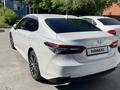 Toyota Camry 2023 года за 17 500 000 тг. в Караганда – фото 4