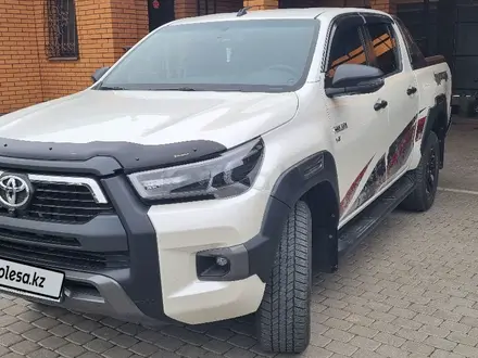 Toyota Hilux 2022 года за 24 500 000 тг. в Алматы