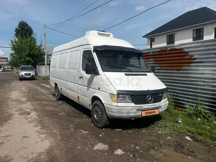 Mercedes-Benz  Sprinter 1998 года за 5 500 000 тг. в Алматы