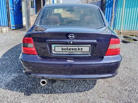 Opel Vectra 1996 года за 1 400 000 тг. в Актобе – фото 5