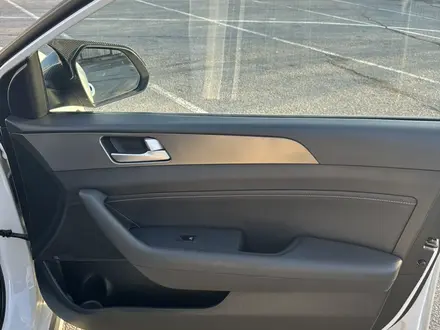 Hyundai Sonata 2015 года за 8 700 000 тг. в Алматы – фото 10