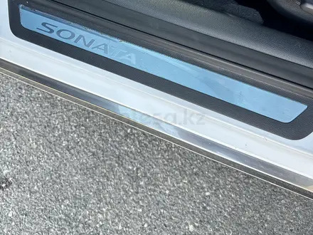 Hyundai Sonata 2015 года за 8 700 000 тг. в Алматы – фото 15