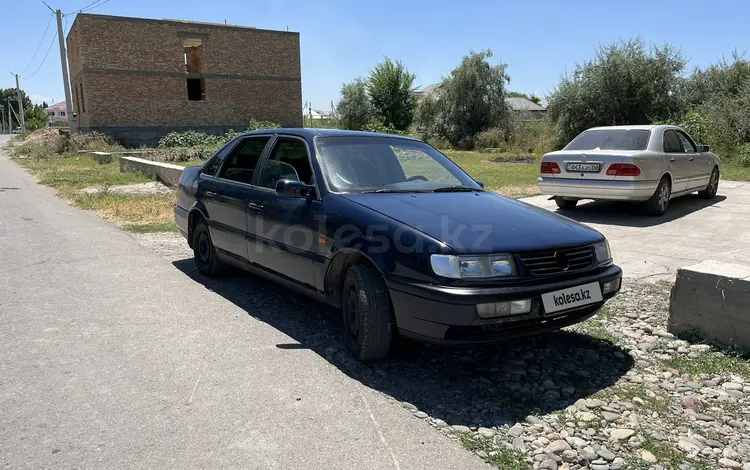 Volkswagen Passat 1994 годаfor1 350 000 тг. в Тараз