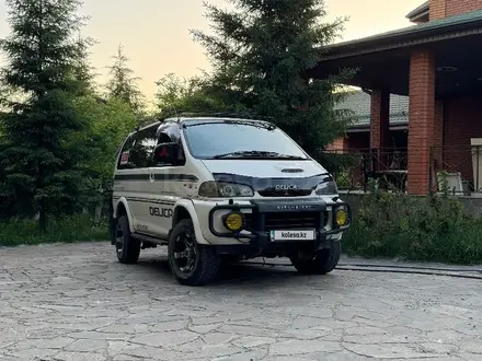 Mitsubishi Delica 1997 года за 3 600 000 тг. в Алматы