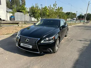 Lexus LS 460