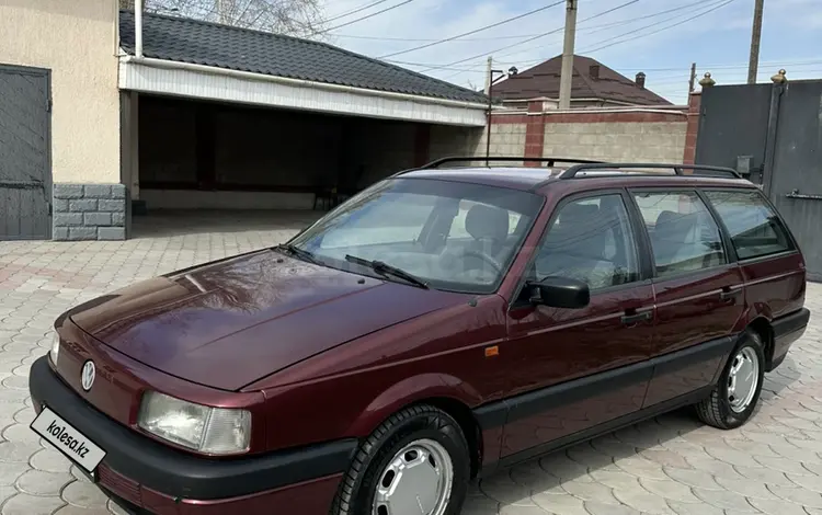 Volkswagen Passat 1993 годаүшін2 300 000 тг. в Тараз