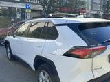 Toyota RAV4 2021 года за 13 200 000 тг. в Астана – фото 4