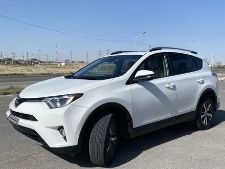 Toyota RAV4 2018 года за 9 500 000 тг. в Актау – фото 7