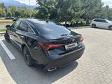 Toyota Avalon 2022 года за 18 800 000 тг. в Алматы – фото 2