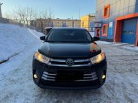 Toyota Highlander 2017 года за 16 000 000 тг. в Астана