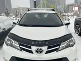 Toyota RAV4 2013 годаүшін9 500 000 тг. в Астана