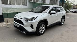 Toyota RAV4 2021 года за 12 950 000 тг. в Алматы