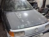 Volkswagen Passat 1993 года за 550 000 тг. в Караганда