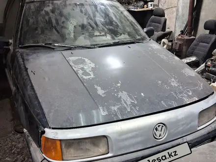 Volkswagen Passat 1993 года за 550 000 тг. в Караганда