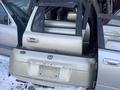 Двери Honda cr-v за 350 тг. в Усть-Каменогорск