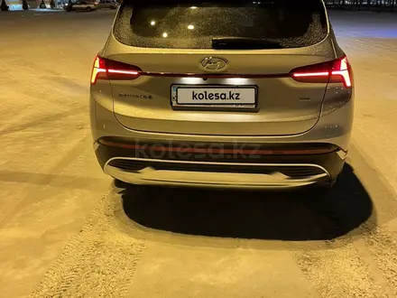 Hyundai Santa Fe 2022 года за 17 500 000 тг. в Усть-Каменогорск – фото 3
