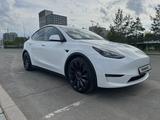 Tesla Model Y 2022 года за 22 000 000 тг. в Астана