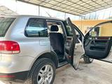 Volkswagen Touareg 2003 года за 4 800 000 тг. в Шымкент – фото 4