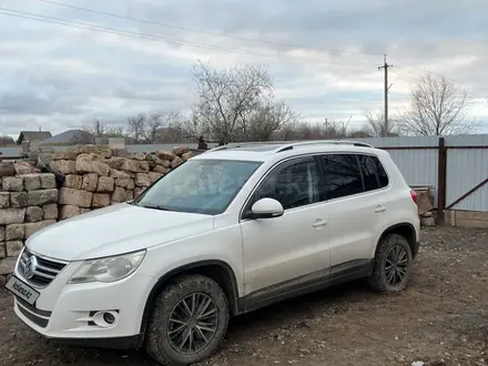 Volkswagen Tiguan 2011 года за 6 800 000 тг. в Уральск – фото 3