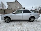 Toyota Carina 1997 годаfor1 800 000 тг. в Усть-Каменогорск – фото 2