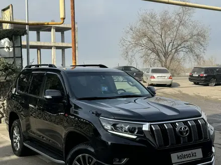 Toyota Land Cruiser Prado 2018 года за 22 500 000 тг. в Алматы