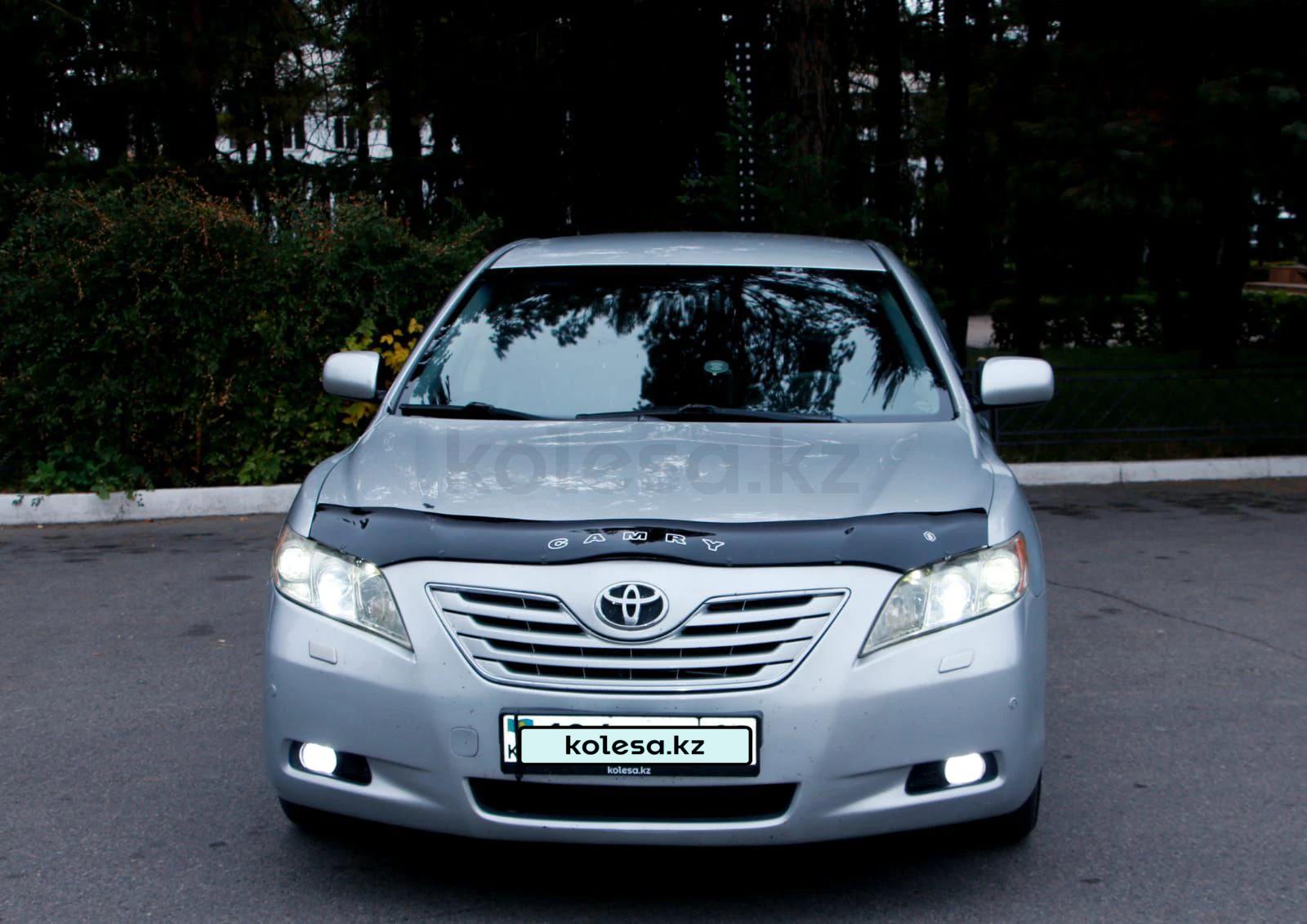 Toyota Camry 2008 г.