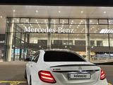 Mercedes-Benz E 300 2018 года за 16 600 000 тг. в Алматы – фото 2
