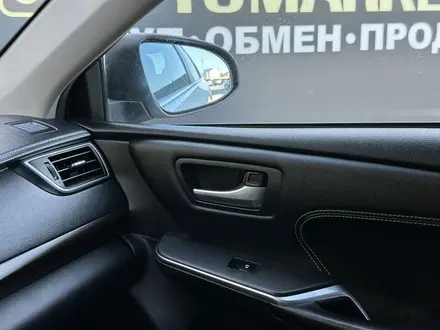 Toyota Camry 2016 года за 12 200 000 тг. в Атырау – фото 31