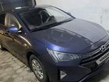 Hyundai Elantra 2019 годаfor7 500 000 тг. в Алматы – фото 5