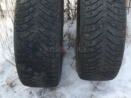 2 зимних баллона Goodyear. за 8 000 тг. в Караганда