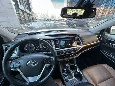 Toyota Highlander 2017 года за 18 999 999 тг. в Астана – фото 11