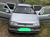 Volkswagen Golf 1994 годаfor2 200 000 тг. в Есик