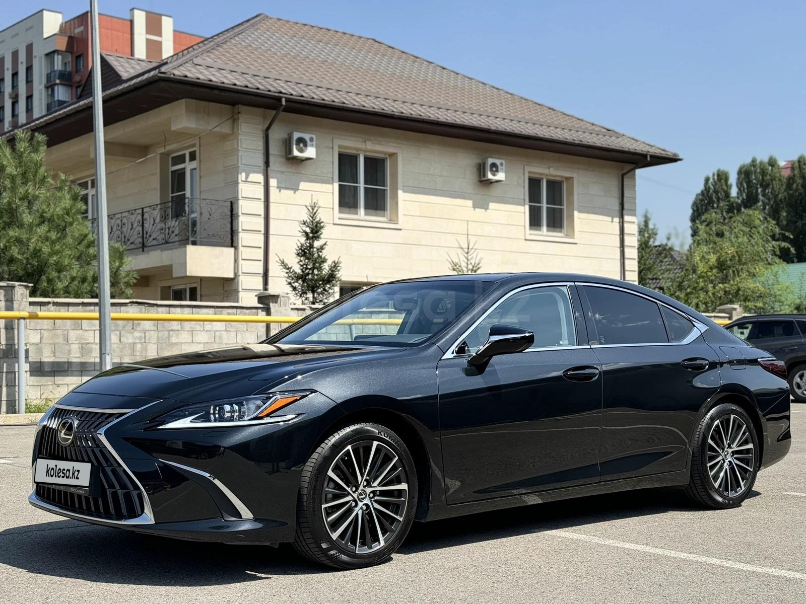 Lexus ES 250 2021 г.