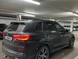 BMW X5 M 2023 года за 48 000 000 тг. в Астана – фото 4