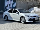 Toyota Camry 2021 годаүшін15 500 000 тг. в Усть-Каменогорск – фото 2