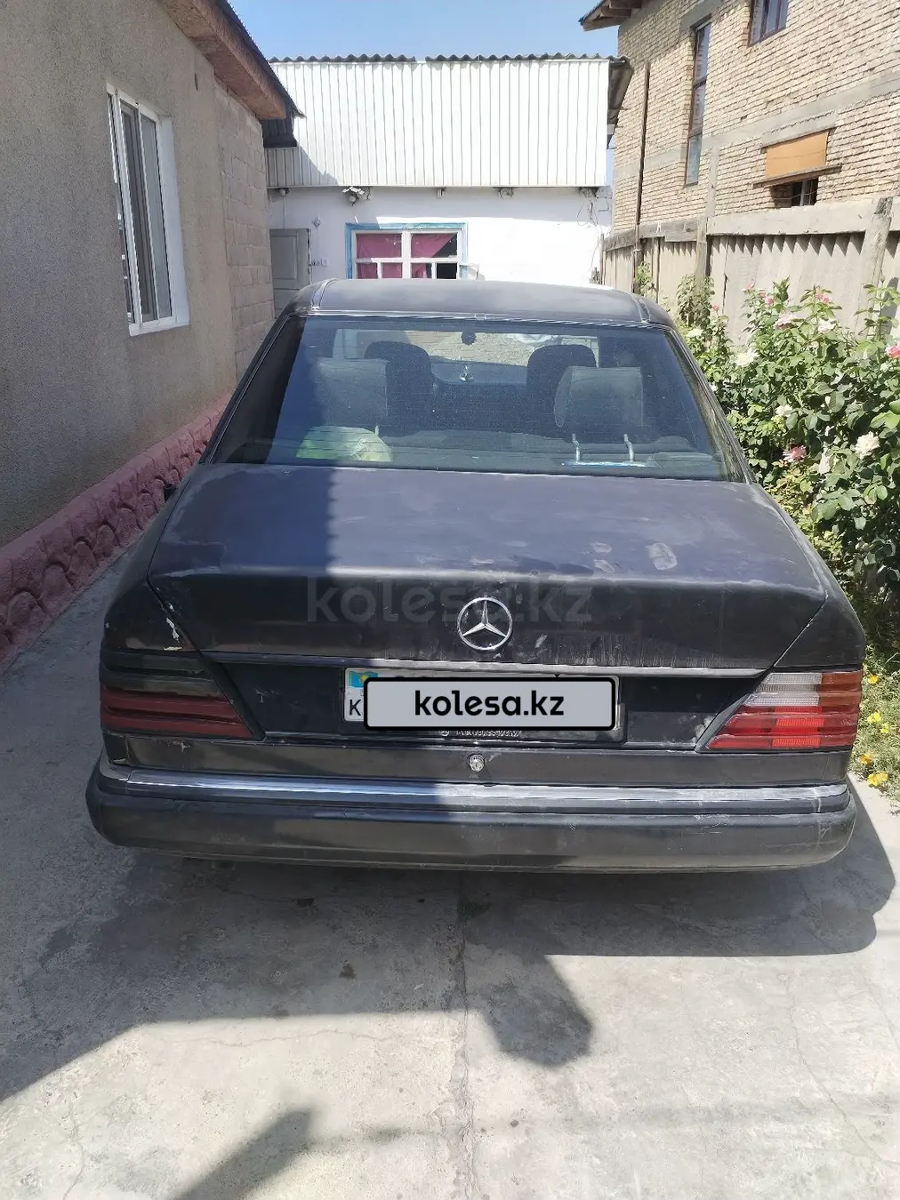 Mercedes-Benz E-Class, 1993