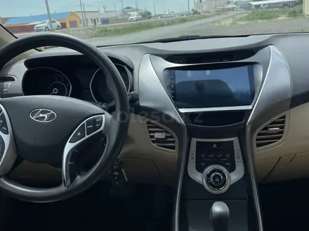 Hyundai Elantra 2011 года за 5 000 000 тг. в Атырау – фото 4