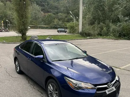 Toyota Camry 2015 года за 7 900 000 тг. в Алматы – фото 2