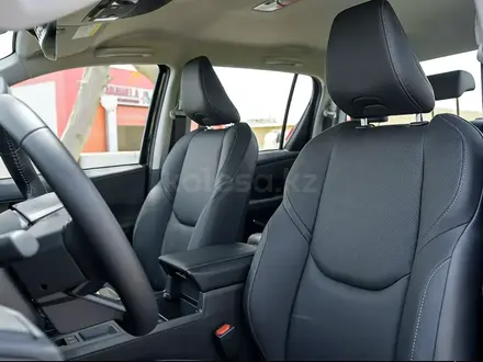 Toyota Hilux 2026 года за 37 500 000 тг. в Алматы – фото 14