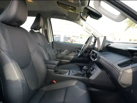 Toyota Hilux 2026 года за 37 500 000 тг. в Алматы – фото 15