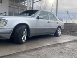 Mercedes-Benz E 280 1994 года за 3 200 000 тг. в Шымкент