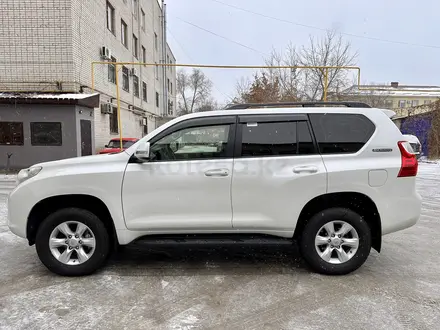 Toyota Land Cruiser Prado 2013 года за 15 990 000 тг. в Актобе