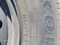 Шиповные 215/70 R16 за 100 000 тг. в Астана