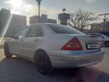 Mercedes-Benz C 240 2000 года за 3 000 000 тг. в Актау – фото 3