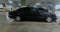Mercedes-Benz E 280 1997 года за 2 600 000 тг. в Астана – фото 4