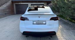 Tesla Model Y 2023 годаүшін18 700 000 тг. в Алматы – фото 5