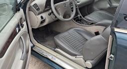 Mercedes-Benz CLK 320 2001 года за 3 000 000 тг. в Астана – фото 4